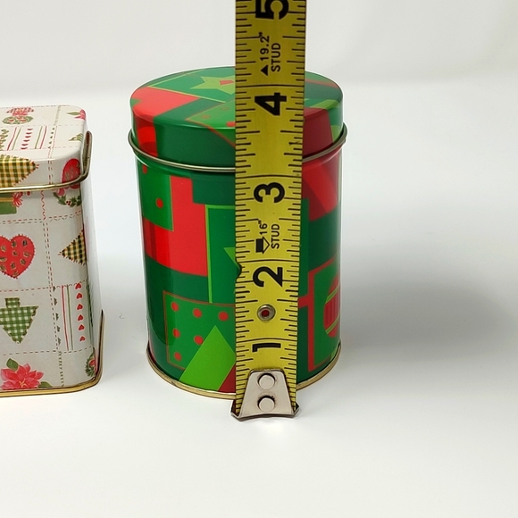 Vintage Set of 2 Little Tin Christmas Holiday Storage Containers Home Decor - Picture 4 of 5